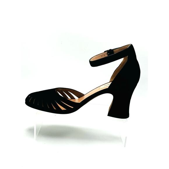 Valentino Garavani Black Suede Cutout Accent D’Orsay Pumps size IT 39 - Picture 1 of 12